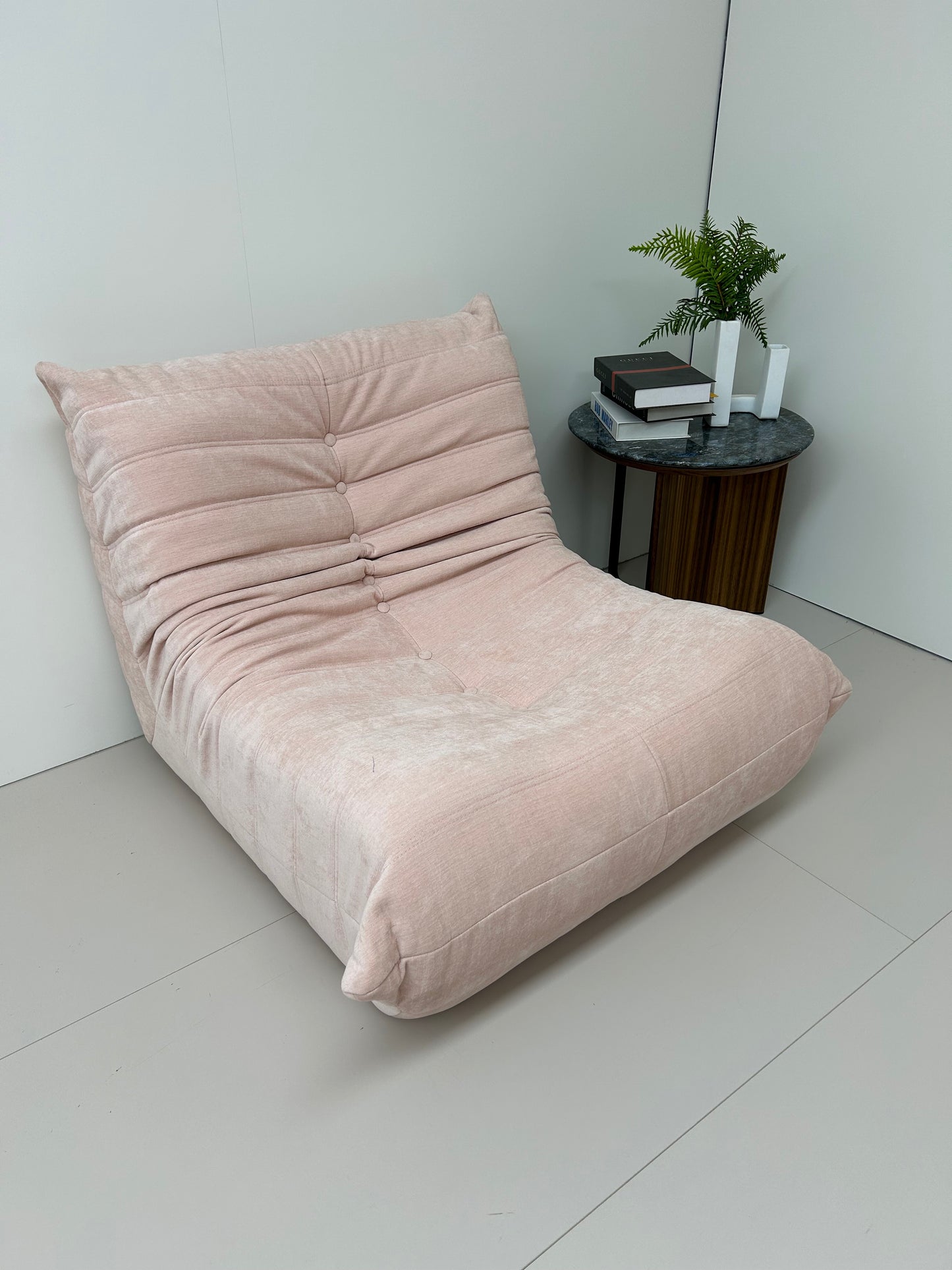 Caterpillar Single Seat Sofa