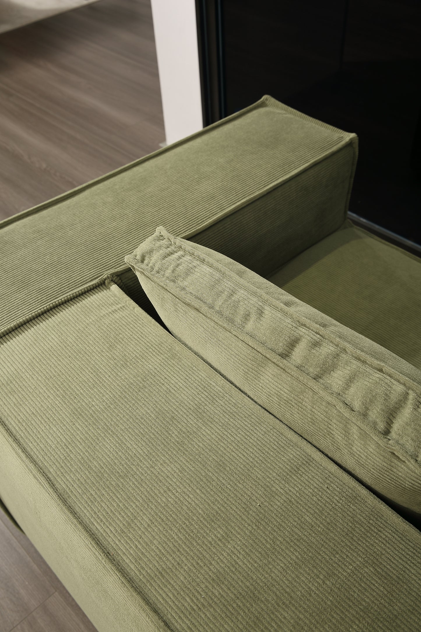 Tofu Block Low Back Sofa ( 2 seats without pillows)