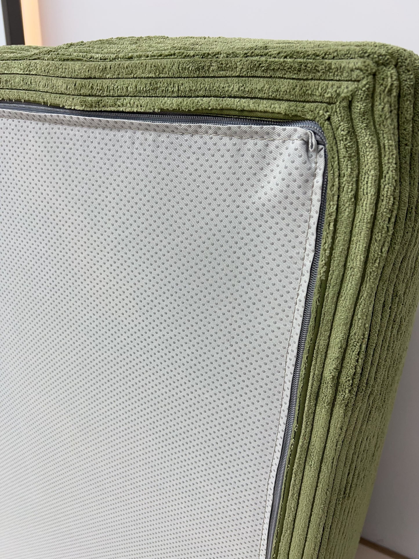 Shar Pei Dog Pull-out Bed